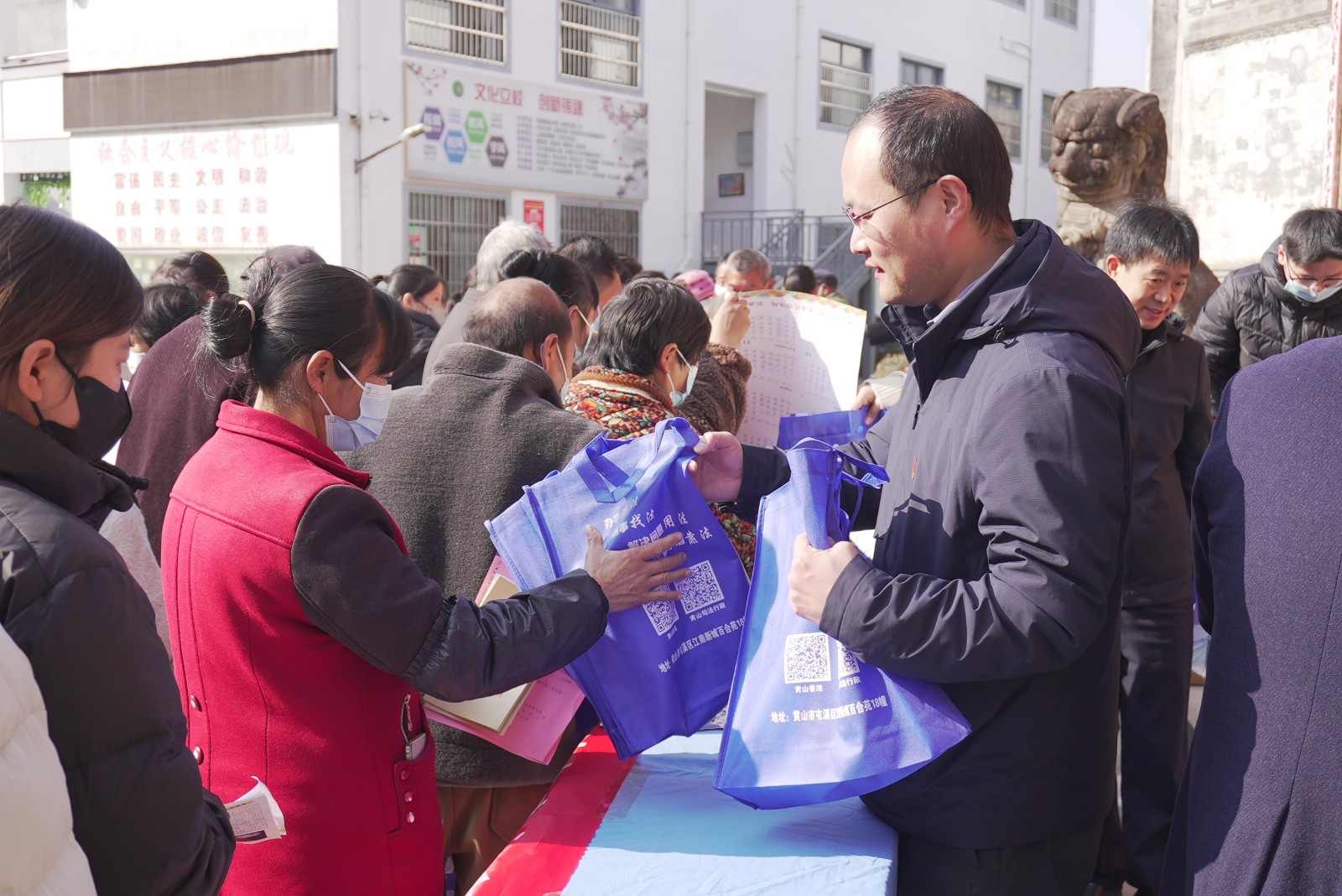 61143861.jpg 微信图片_20260302150049_347_16.jpg